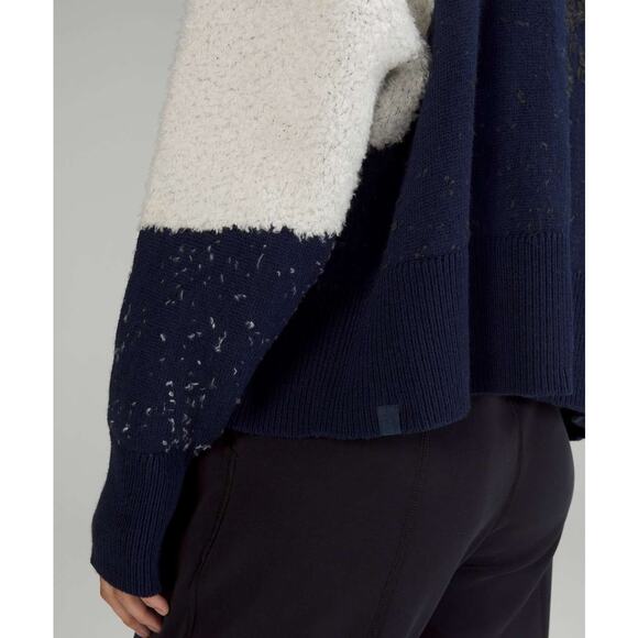 Lululemon Ombré Knit Textured Turtleneck Sweater Womens 12 White Blue Gray - Picture 3 of 8